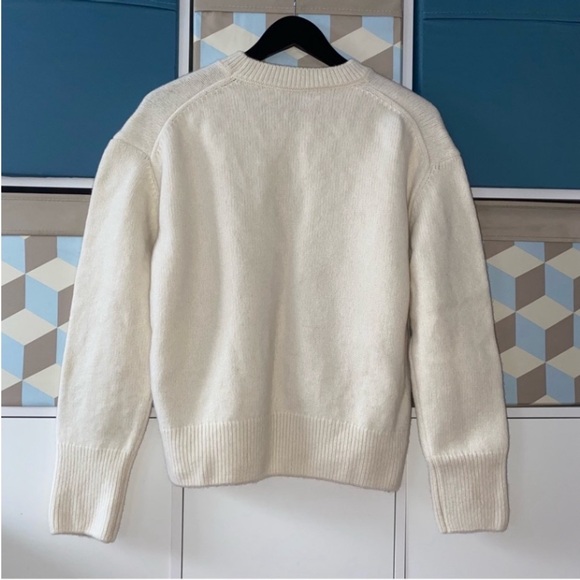 L. Zara 100% Wool Sweater - Picture 2 of 14